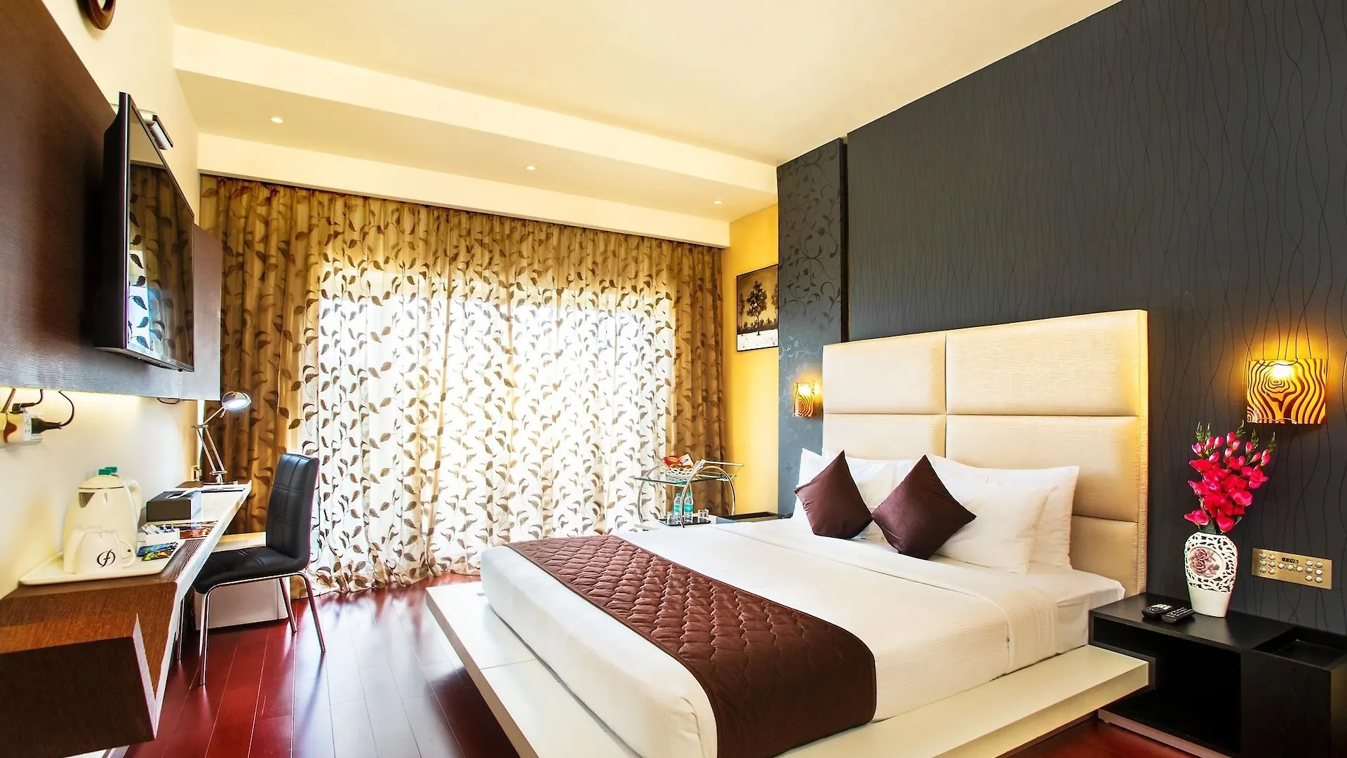 Flora Airport Hotel And Convention Centre Kochi Nedumbassery