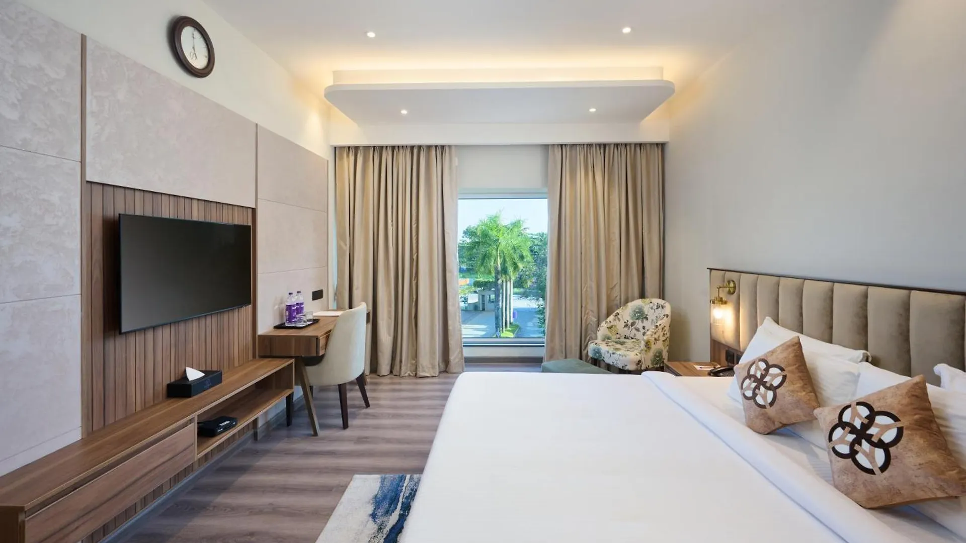 Flora Airport Hotel And Convention Centre Kochi Nedumbassery 4*,  Indien